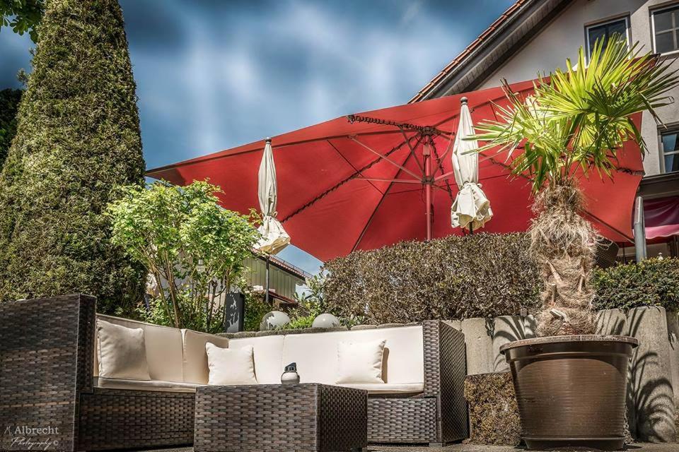 Sopherl Am See - Fruehstueck Auf Der Seeterrasse, Sehr Ruhig Und Wunderschoen Am See, 3 Minuten Nach Oberpfaffenhofen, Viele Radtouren, Restaurants & Cafes In Der Umgebung Wessling Bagian luar foto